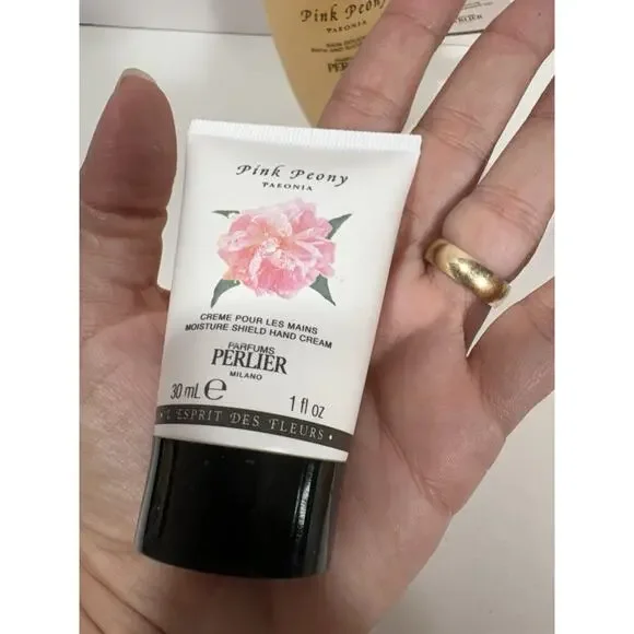 Perlier Pink Peony Gift Set Cosmetic Bag Hand Cream, Shower Gel 8.5oz Candle Etc
